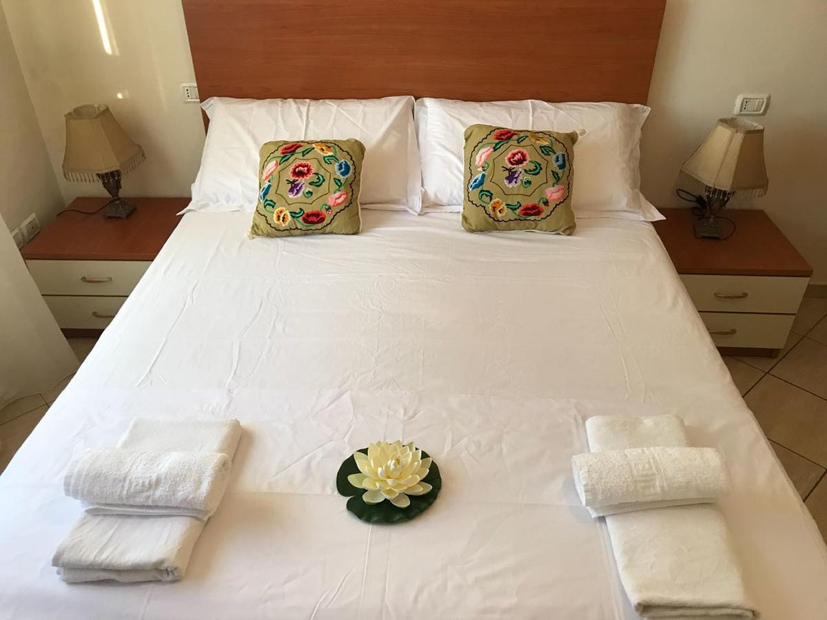 Elegant Apartment In Lungomare - N 23 Vlorë Esterno foto